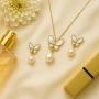 Стилен комплект бижута - Колие и обеци с пеперуди и перлен акцент , снимка 3
