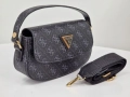 Guess Стилна Дамска Чанта , снимка 3