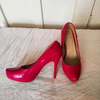 Токчета Bellucci, снимка 2 - Дамски обувки на ток - 29821379