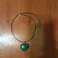 Красива модна минерална висулка с форма на сърце от зелен минерал малахит колие за мъже и жени бижут, снимка 6 - Колиета, медальони, синджири - 38327454