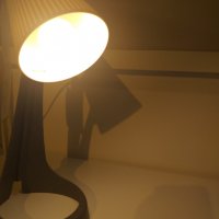 Нощна лампа с компактни размери, снимка 6 - Настолни лампи - 36817440