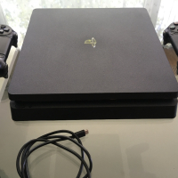 PlayStation4 Slim, снимка 3 - PlayStation конзоли - 44525289