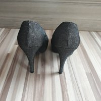 Дамски обувки НОВИ!, снимка 2 - Дамски обувки на ток - 30058637