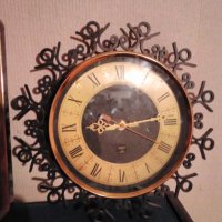 Часовници за стена,електромеханични марка,,Янтарь" и ,,Аjanta"., снимка 2 - Антикварни и старинни предмети - 40532949