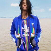 Суитчър Adidas Originals x FARM, снимка 1 - Суичъри - 40730406