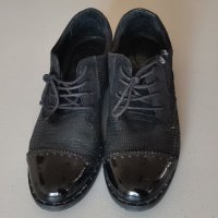 Дамски ежедневни черни обувки от естествена кожа и велур Lavorazione Artigiana - 39 номер, снимка 1 - Дамски ежедневни обувки - 32076921