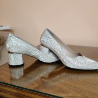 Невероятни дамски обувки, снимка 2 - Дамски обувки на ток - 44411351