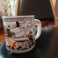 Сувенирна чаша за мляко/чай от Екатериненбург, Москва, Лос Анжелис, Констанца, снимка 5 - Други ценни предмети - 31971261