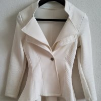 Вталено бяло сако, снимка 4 - Сака - 37801794