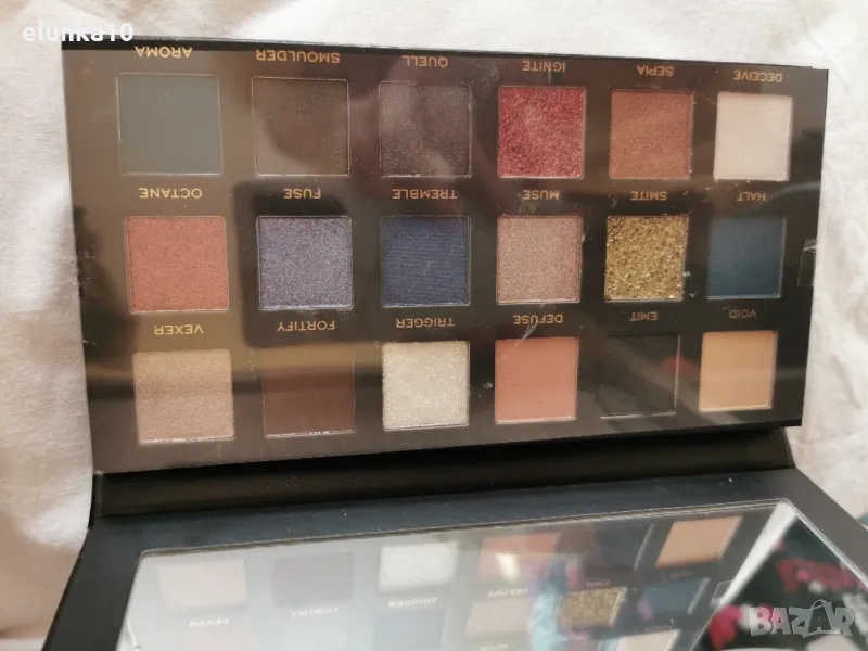 Revolution сенки, снимка 1