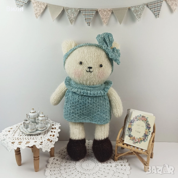 Котенце с рокля, плетени играчки, играчка ръчна изработка, плетено котенце, снимка 1