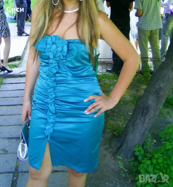 Сатенена рокля , снимка 1