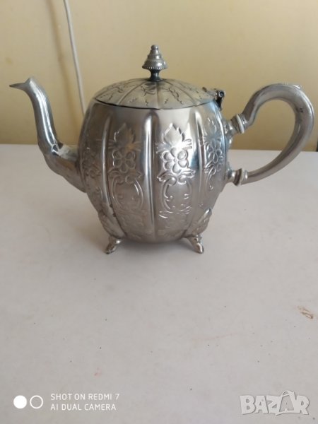 стар метален чайник, снимка 1