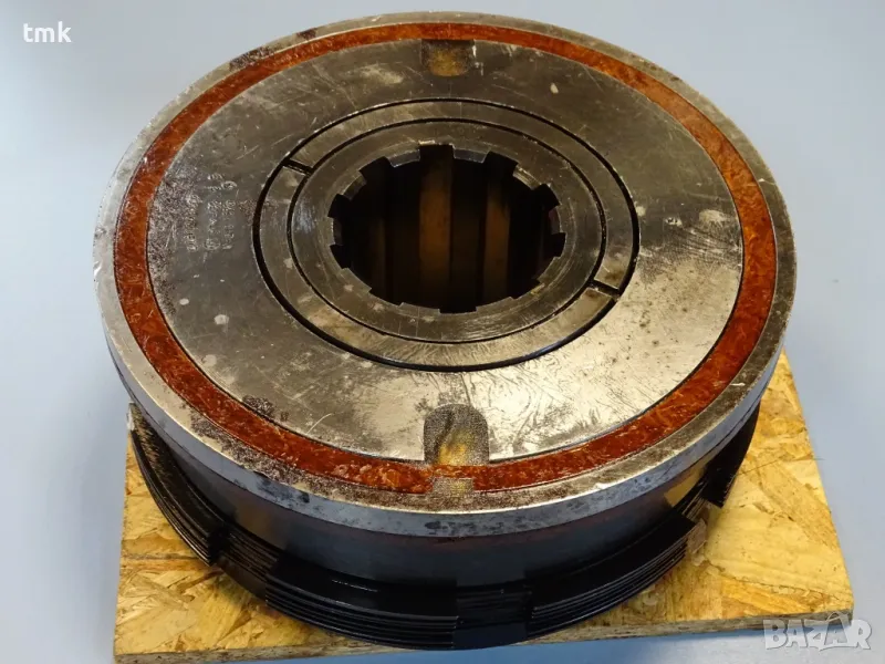 Електромагнитен съединител ЭТМ-152(2Э)(2Т) electromagnetic multi-plate clutch 24VDC, снимка 1
