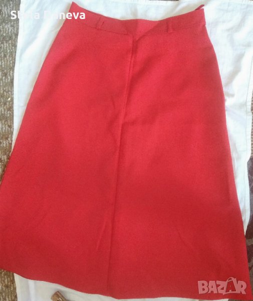 Дълга изчистена ярко червена пола - талия 70 см, снимка 1