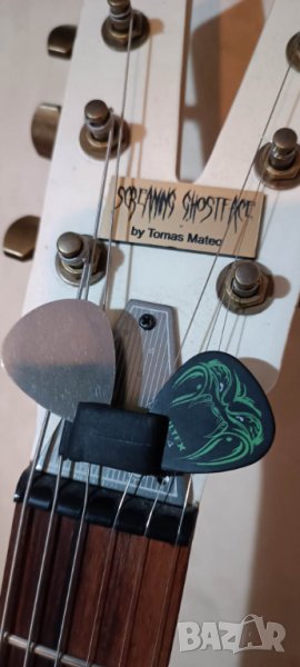 Държач за перца (pickholder)- 2 броя за 5 лв, снимка 1