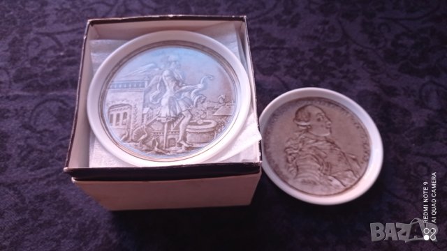 Комплект малки декоративни чиний Fürstenberg GERMANY, снимка 2 - Други ценни предмети - 35633691