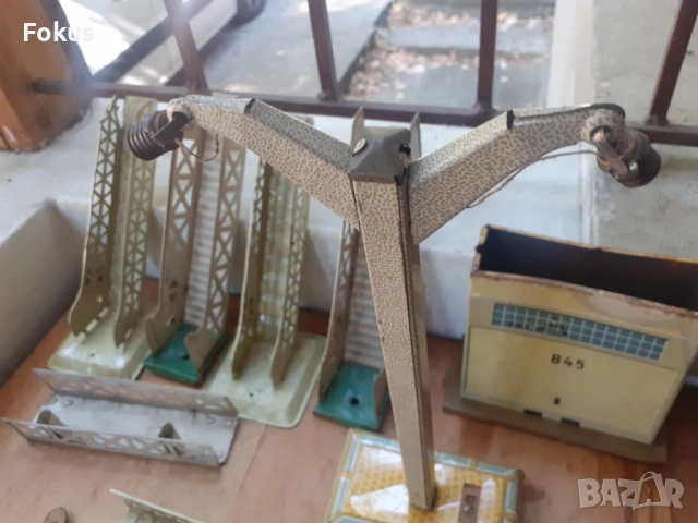 Лот метални части от влакче конструктор релси гара игра, снимка 3 - Антикварни и старинни предмети - 53274233