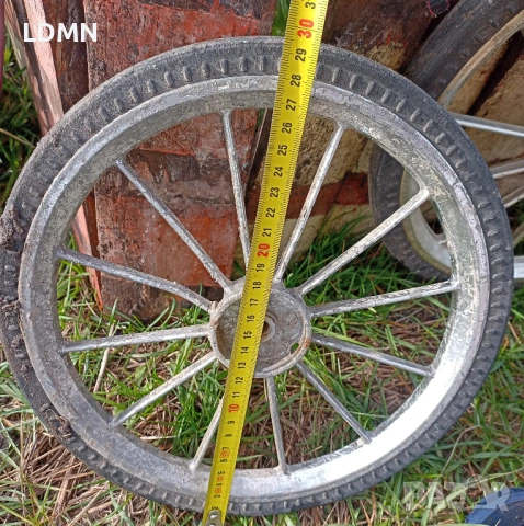 Гума - Колело - Количка - 3 Гуми с алуминиеви джанти, снимка 5 - Гуми и джанти - 53338467