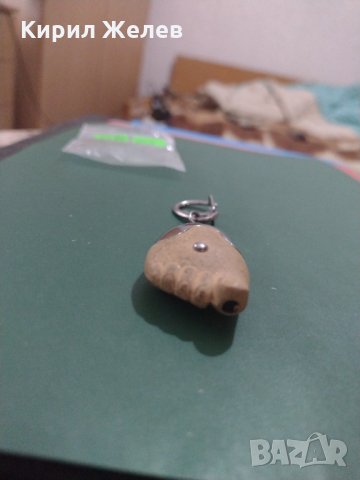 Красив ключодържател интересен с фенерче човешки крак - 6783, снимка 2 - Други - 31220388