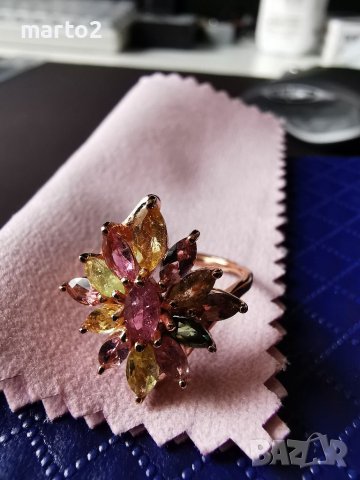 Елегантен Сребърен 925 Пръстен с позлата и натурални Турмалини!, снимка 5 - Пръстени - 40435935