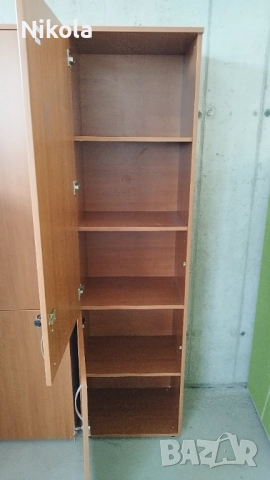 Еднокрил гардероб с рафтове на две нива със заключване - Офис шкафове 54/200/40, снимка 8 - Гардероби - 51843477