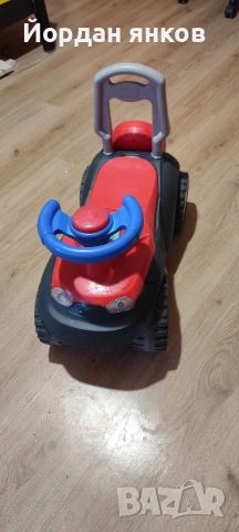 Детска кола за бутане и яздене (Tolocar) – червено и черно