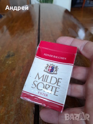 Стара кутия от цигари Milde Sorte, снимка 3 - Други ценни предмети - 39566023