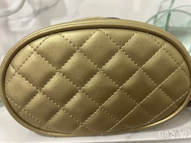 Дамска чанта Gold рамо/ кръст Швейцария, снимка 11 - Чанти - 48153558