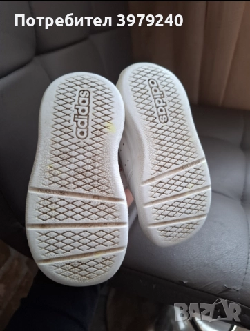 Бебешки спортни обувки Adidas 22 номер, снимка 3 - Бебешки обувки - 51923243