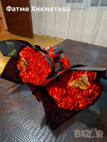 Букет от сатенени рози , снимка 1