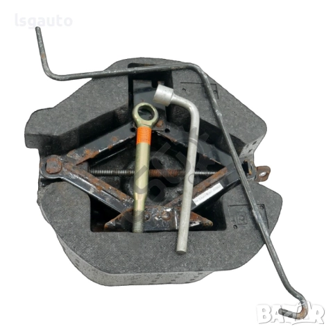 Комплект крик,ключ и кука за теглене Subaru OUTBACK IV 2003-2009 ID: 153154