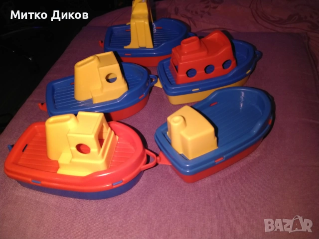  Комплект от 5 играчки лодки Androni маркови за баня вода