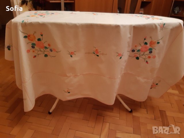 Старинни много голями покривки с апликации и ръчна бродерия-50-60те, снимка 2 - Антикварни и старинни предмети - 33883012