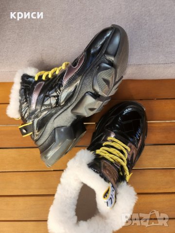 Дамски черни маратонки, снимка 11 - Маратонки - 42112285