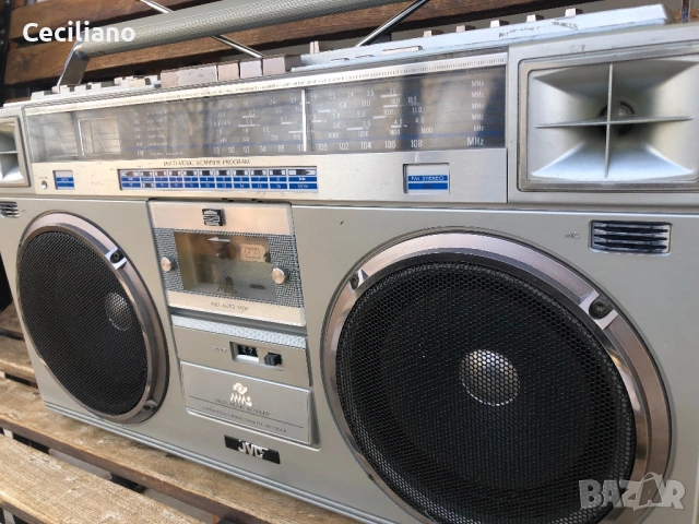JVC RC M-70 -Радиокасетофон, снимка 8 - Радиокасетофони, транзистори - 54091580