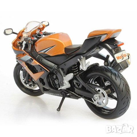 Suzuki GSX-R1000 1:12 Maisto мащабен модел мотоциклет, снимка 2 - Коли, камиони, мотори, писти - 42593616