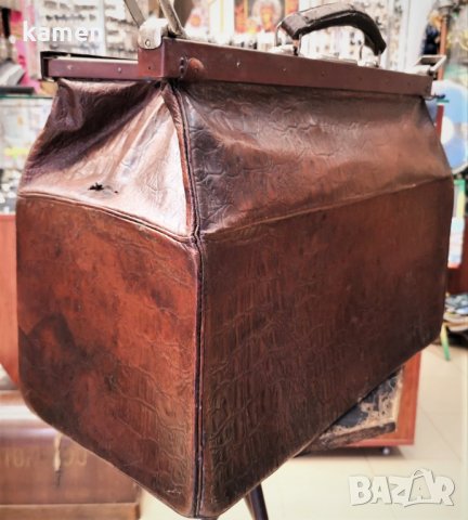Докторска чанта,куфар крокодилска кожа, снимка 4 - Антикварни и старинни предмети - 30775166