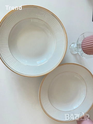 Порцелан 9 чинии! Топ цена! , снимка 4 - Сервизи - 52799680
