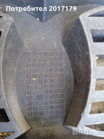 Предна решетка с емблема Audi A3 8L 8L0807683, снимка 5 - Части - 51706322