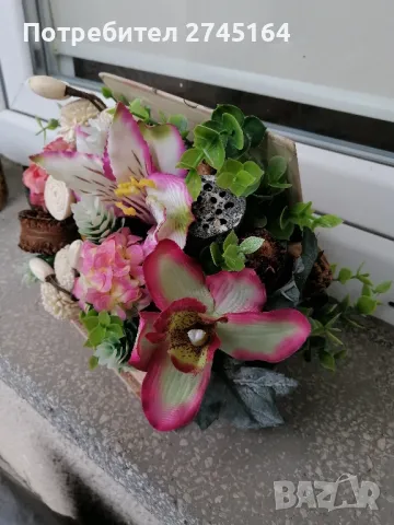 Декорация с изкуствени цветя , снимка 4 - Декорация за дома - 49401002