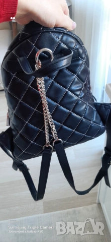 Guess раница , снимка 5 - Раници - 52548424