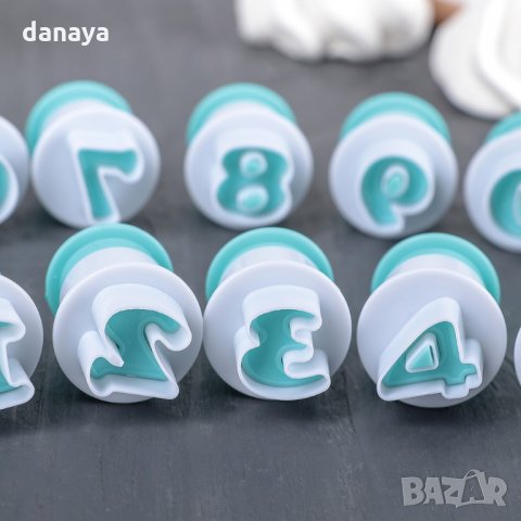 2010 Комплект мини резци с бутало цифри, снимка 6 - Други стоки за дома - 32195560