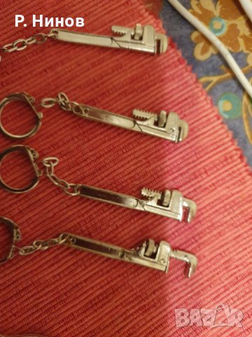 Играчки- ключодържател  клещи френски ключ с работен механизъм​, снимка 4 - Фигурки - 31486274
