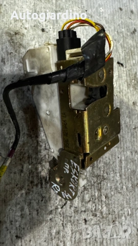 Брава за врата за Ford Escort - 95AGA219A64EA / 93BG220A20BA, снимка 2 - Части - 53144759