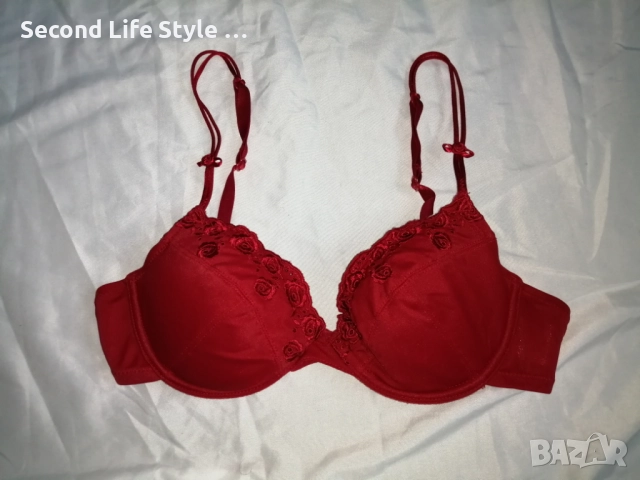75A червен сутиен розички H&M