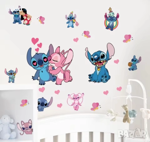 Лило Стич Stitch целувка Нала стикер лепенка за стена детска стая самозалепващ
