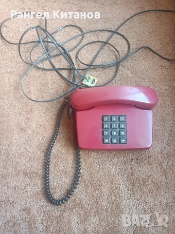 Телефон , снимка 2 - Стационарни телефони и факсове - 52589427