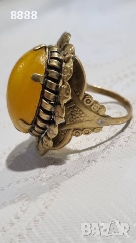 Старинен пръстен с кехлибар , снимка 4 - Антикварни и старинни предмети - 44296195