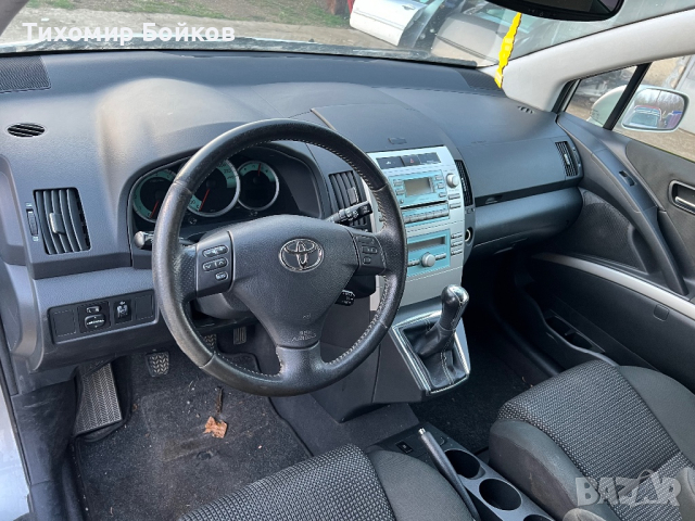 Тойота Корола Версо на части, снимка 7 - Автомобили и джипове - 44783150